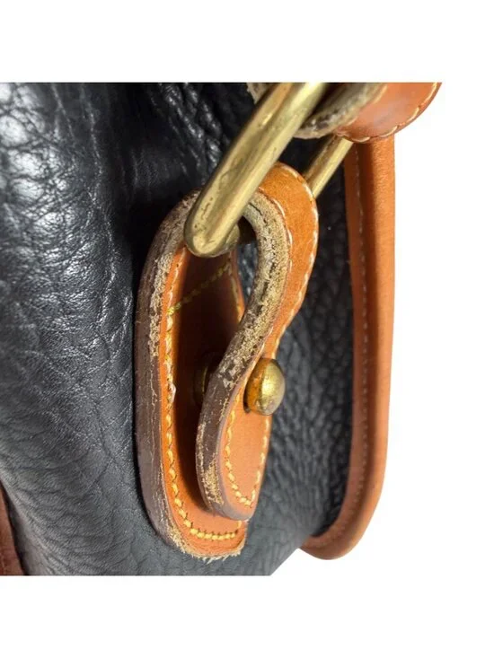 Vintage Dooney & Bourke All Weather Leather Pebble Grain Black Cross Body Bag - Picture 4 of 15